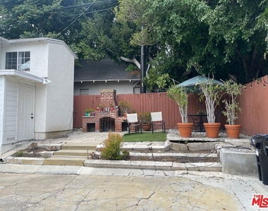 305 S Norton Avenue - Photo Thumbnail 23