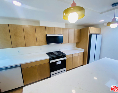 1000 S Sherbourne Drive - Photo Thumbnail 1
