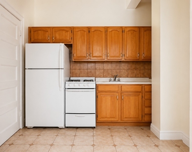 817 Riverside Drive - Photo Thumbnail 1