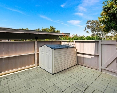 9677 Easter Way - Photo Thumbnail 4