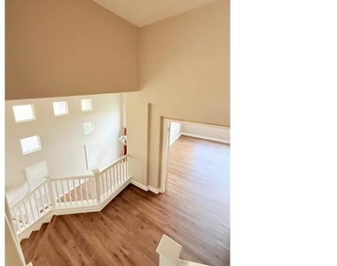 6063 Oakgate Row - Photo Thumbnail 14