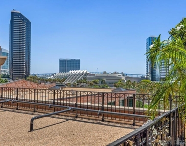 500 W Harbor Dr. - Photo Thumbnail 37