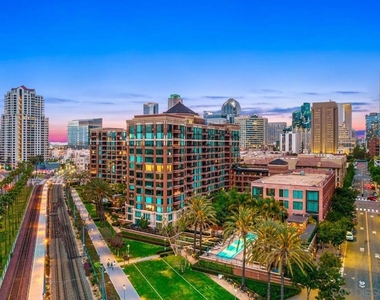500 W Harbor Dr. - Photo Thumbnail 38