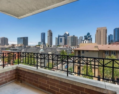 500 W Harbor Dr. - Photo Thumbnail 18