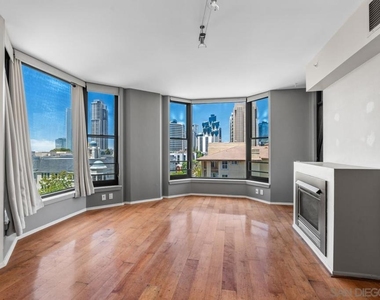 500 W Harbor Dr. - Photo Thumbnail 6