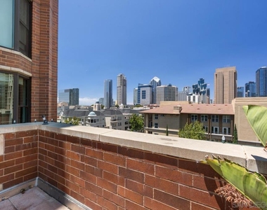 500 W Harbor Dr. - Photo Thumbnail 36