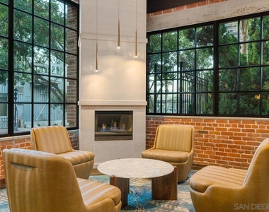 500 W Harbor Dr. - Photo Thumbnail 60