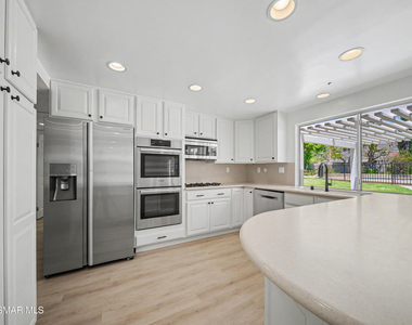 22777 Brenford Street - Photo Thumbnail 14
