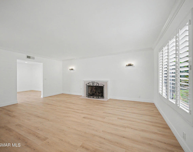 22777 Brenford Street - Photo Thumbnail 6