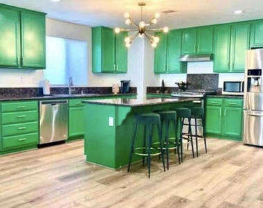 84146 Azzura Way - Photo Thumbnail 1