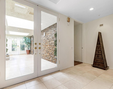 6 Colgate Drive - Photo Thumbnail 6