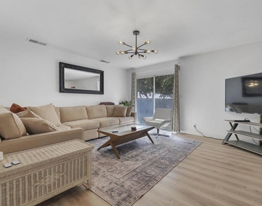 76567 New York Avenue - Photo Thumbnail 3