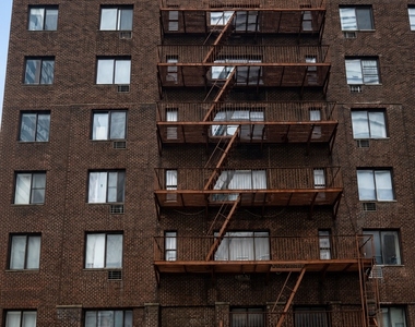 61 Lexington Avenue - Photo Thumbnail 7