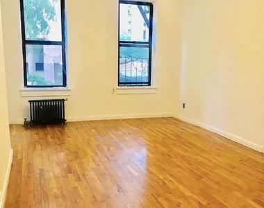 172 East 92nd Street - Photo Thumbnail 1