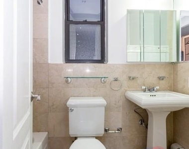 Avenue B - Photo Thumbnail 5