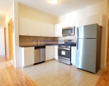 255 Fort Washington Avenue - Photo Thumbnail 2