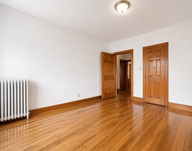 64 West 108th Street - Photo Thumbnail 4
