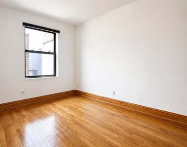 64 West 108th Street - Photo Thumbnail 6