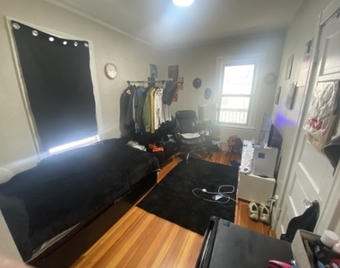 25 Rowell St - Photo Thumbnail 1