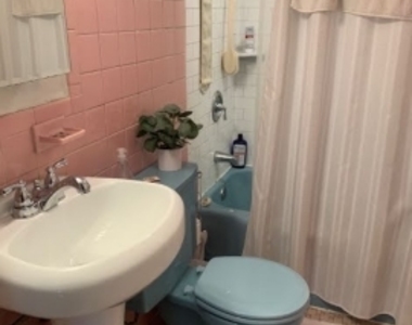 275 Aspinwall Ave - Photo Thumbnail 9