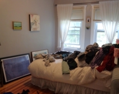 125 Chiswick Rd - Photo Thumbnail 4