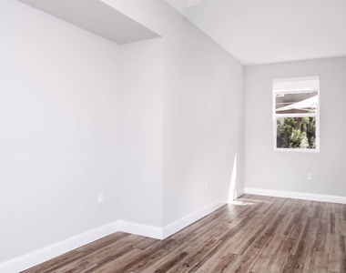 4275 Mission Bay Drive - Photo Thumbnail 15