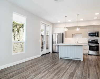 4275 Mission Bay Drive - Photo Thumbnail 7
