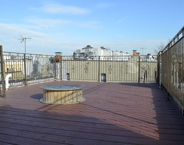 979 Seneca Avenue - Photo Thumbnail 9