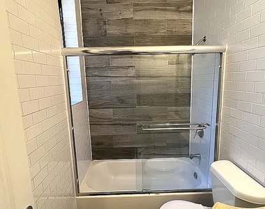 979 Seneca Avenue - Photo Thumbnail 8