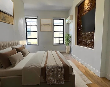 979 Seneca Avenue - Photo Thumbnail 6