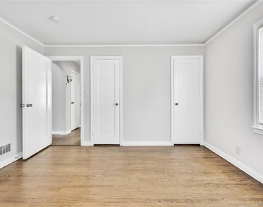 5 Hawthorne Lane - Photo Thumbnail 20