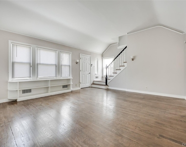 5 Hawthorne Lane - Photo Thumbnail 9