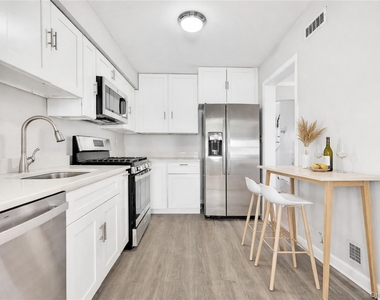 5 Hawthorne Lane - Photo Thumbnail 16