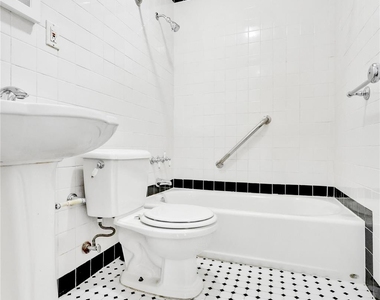 5 Hawthorne Lane - Photo Thumbnail 25