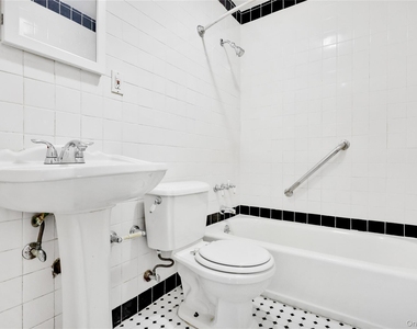 5 Hawthorne Lane - Photo Thumbnail 24