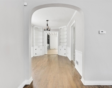 5 Hawthorne Lane - Photo Thumbnail 11