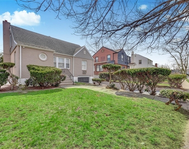 5 Hawthorne Lane - Photo Thumbnail 3