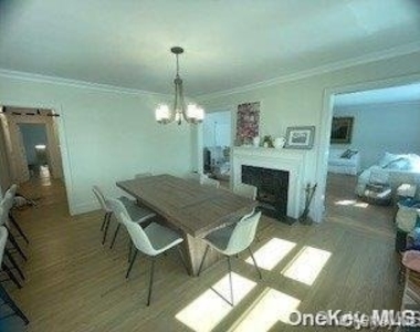 142 Flamingo Street - Photo Thumbnail 4