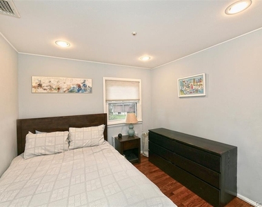 96 Phipps Lane - Photo Thumbnail 10