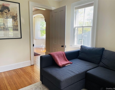 12 Parrott Street - Photo Thumbnail 9
