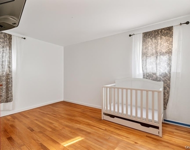 22 Hudson Place - Photo Thumbnail 10