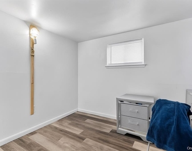 22 Hudson Place - Photo Thumbnail 16