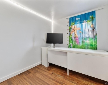 22 Hudson Place - Photo Thumbnail 19