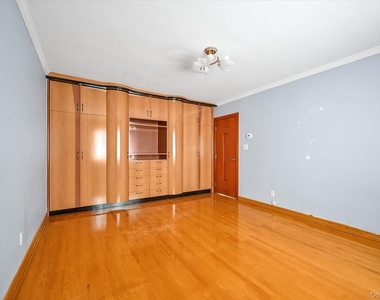 9964 65th Avenue - Photo Thumbnail 13