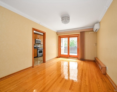9964 65th Avenue - Photo Thumbnail 4