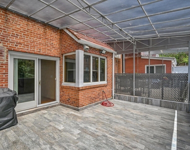 9964 65th Avenue - Photo Thumbnail 18