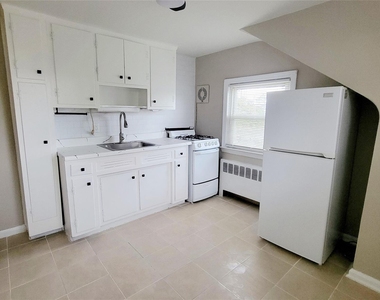 7 E Jefferson Avenue - Photo Thumbnail 2