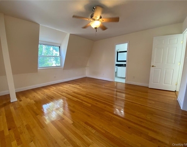 188 Main Street - Photo Thumbnail 14