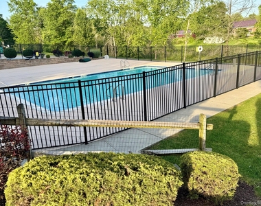 127 Meadow View Drive - Photo Thumbnail 17