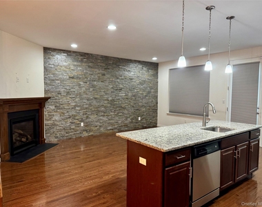 127 Meadow View Drive - Photo Thumbnail 4